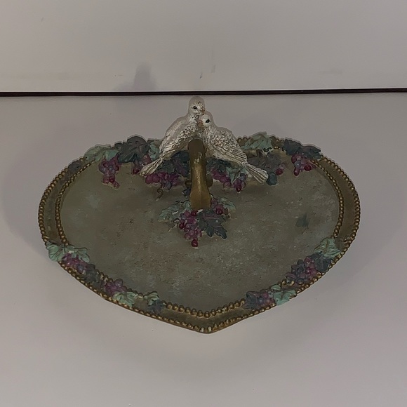 🕊️ VINTAGE 1997 INNOVATION GIFTWARE FOREVER YOURS DOVES JEWELERY TRAY 🕊️ - Picture 2 of 7